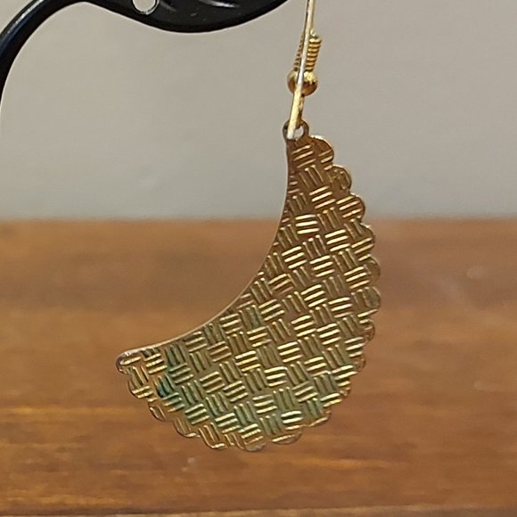 Sakura Flower Bangle & Earrings Set - Picture 12 of 16